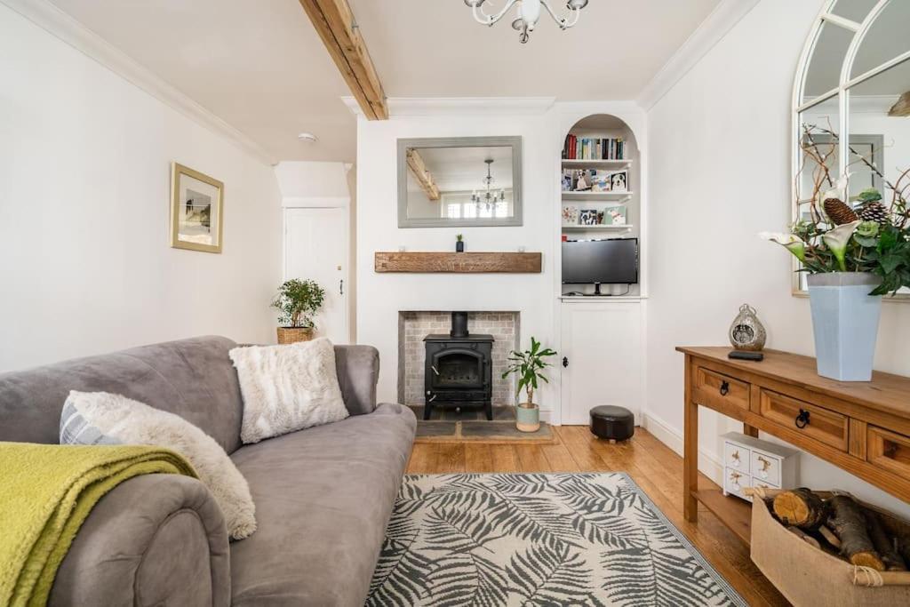 Bijou Cottage Deal Exteriör bild